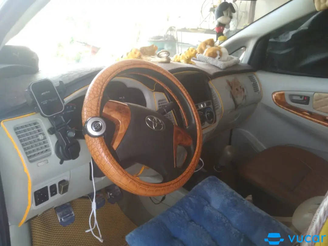 Toyota Innova 2.0J 2013 - Nội thất 1
