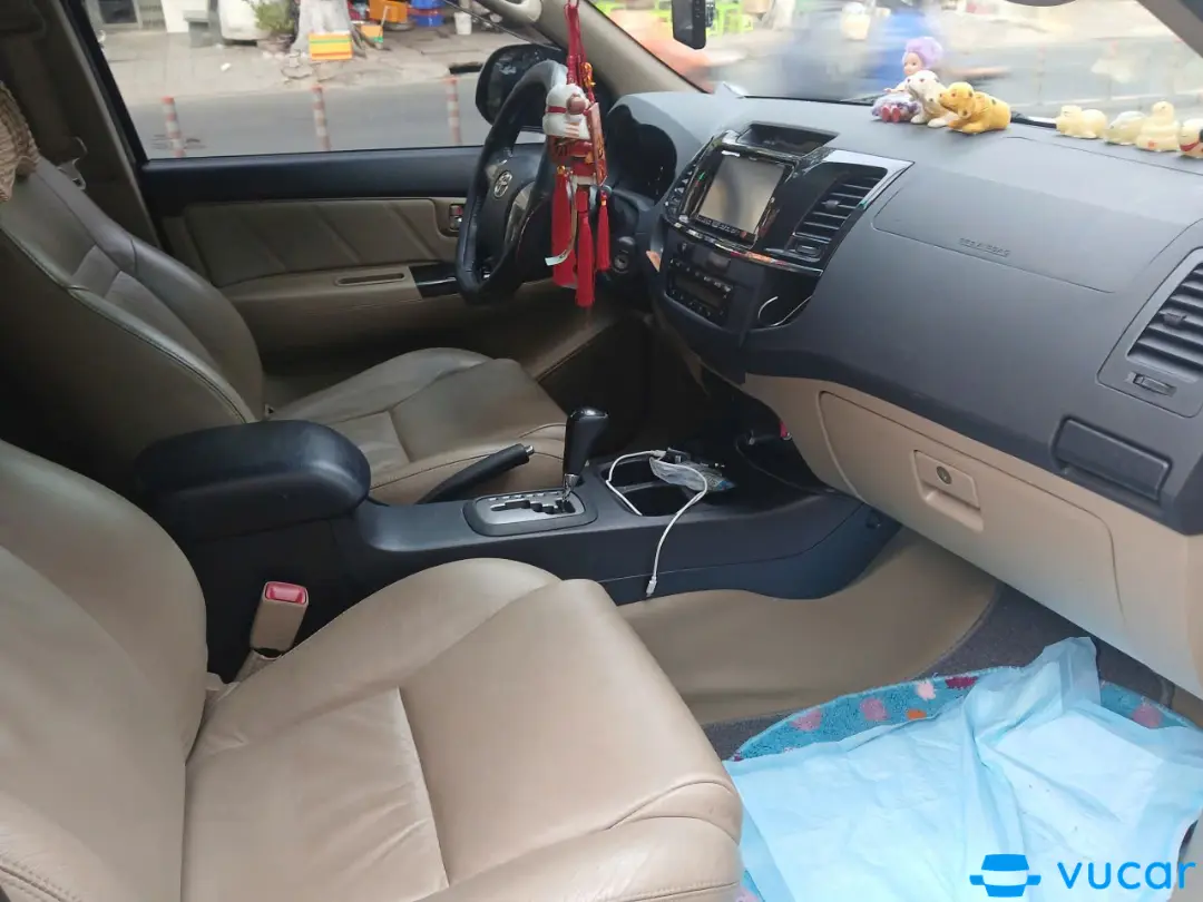 Toyota Fortuner 2016 - Nội thất 4