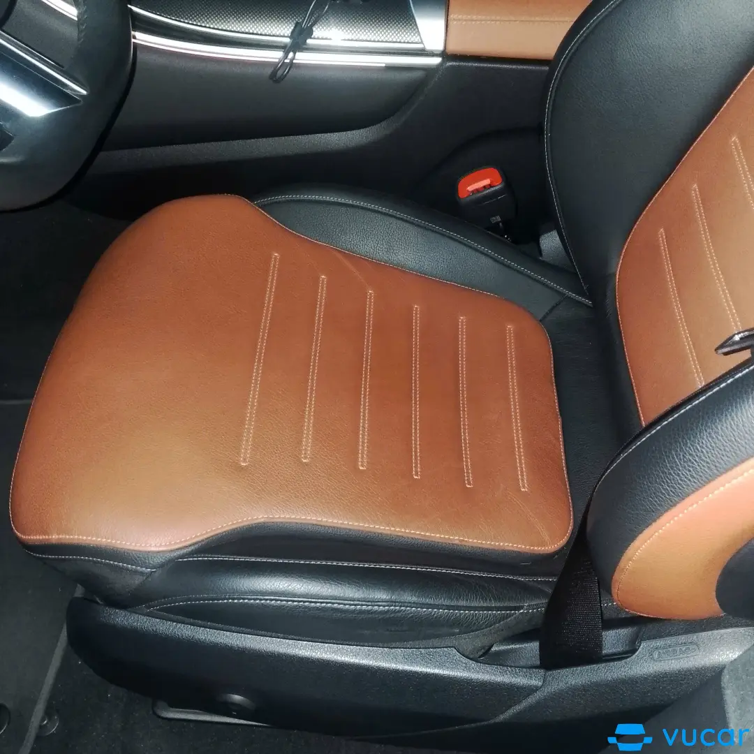 Mercedes Glc 300 4Matic 2023 - Nội thất 1