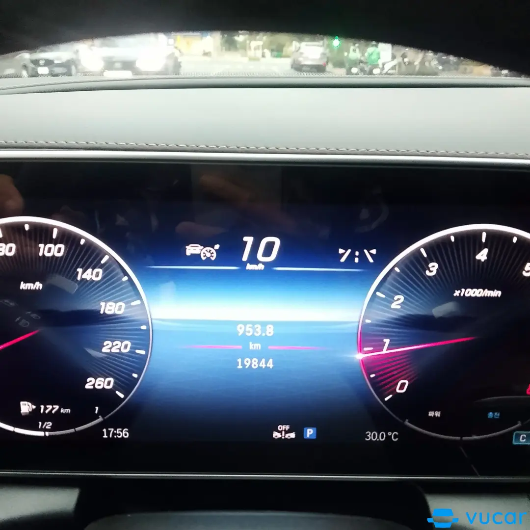 Mercedes Glc 300 4Matic 2023 - Nội thất 5