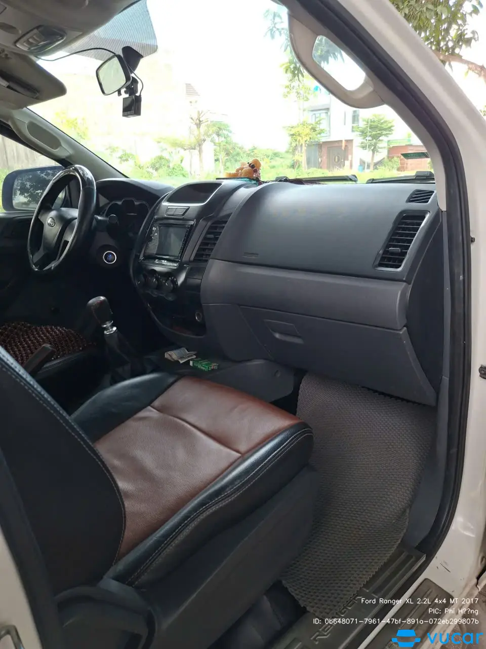 Ford Ranger XL 2.2L 4x4 MT 2017 - Nội thất 1