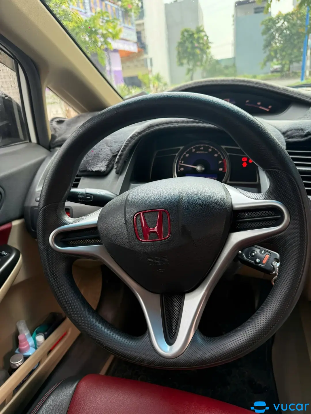 Honda Civic 1.8 MT 2010 - Nội thất 2