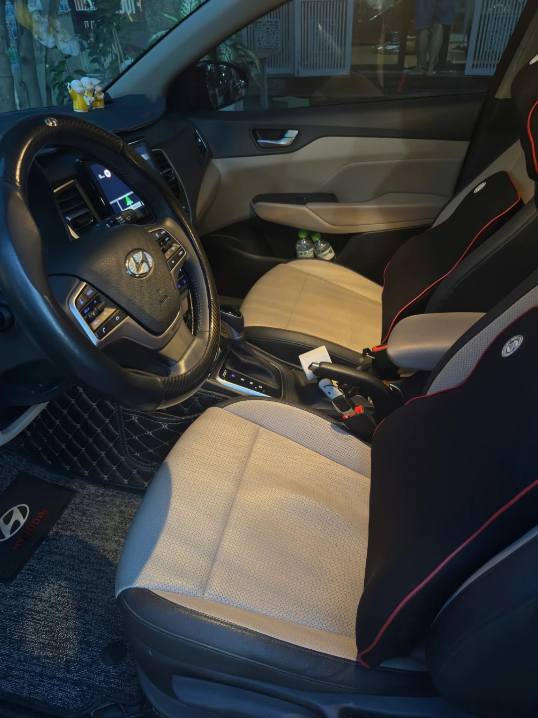 Hyundai Accent 1.4 AT Đặc Biệt 2023 - Nội thất 1