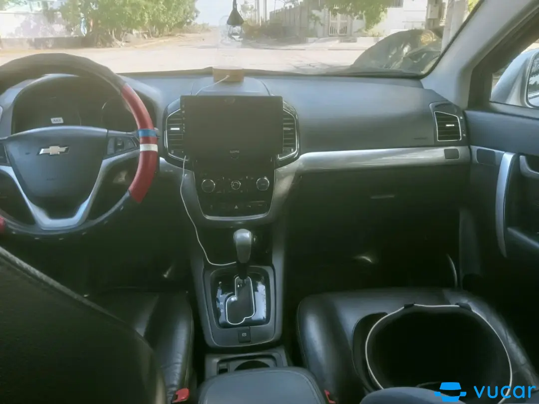 Chevrolet Captiva Số tự động 2016 - Nội thất 2