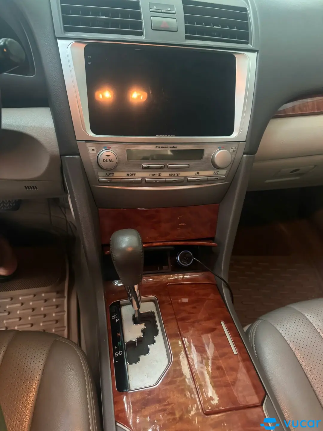 Camry 2.4G AT 2012 - Nội thất 1