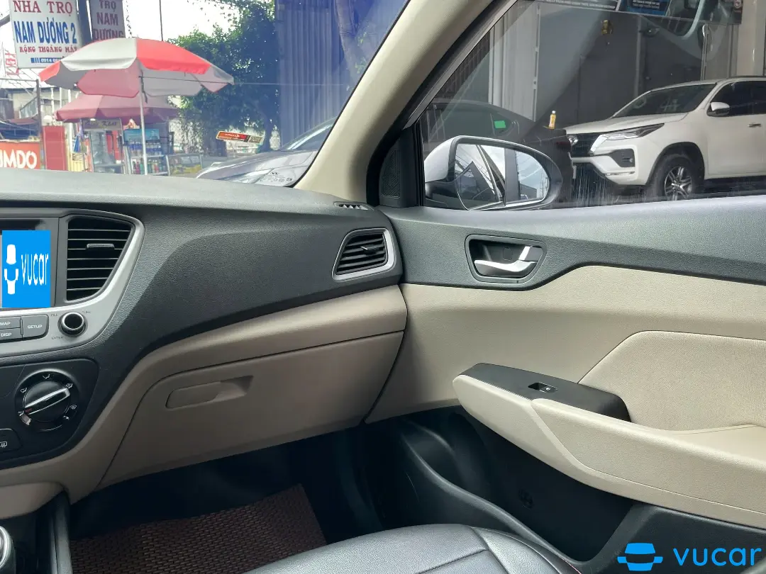 Hyundai Accent 1.4 AT 2019 - Nội thất 1