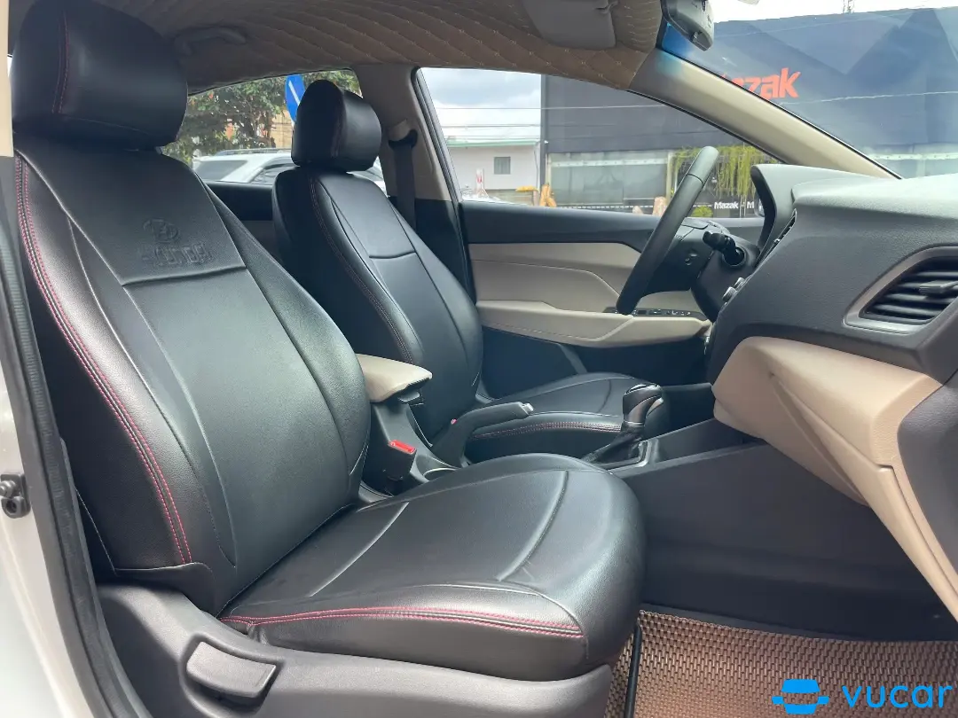 Hyundai Accent 1.4 AT 2019 - Nội thất 2