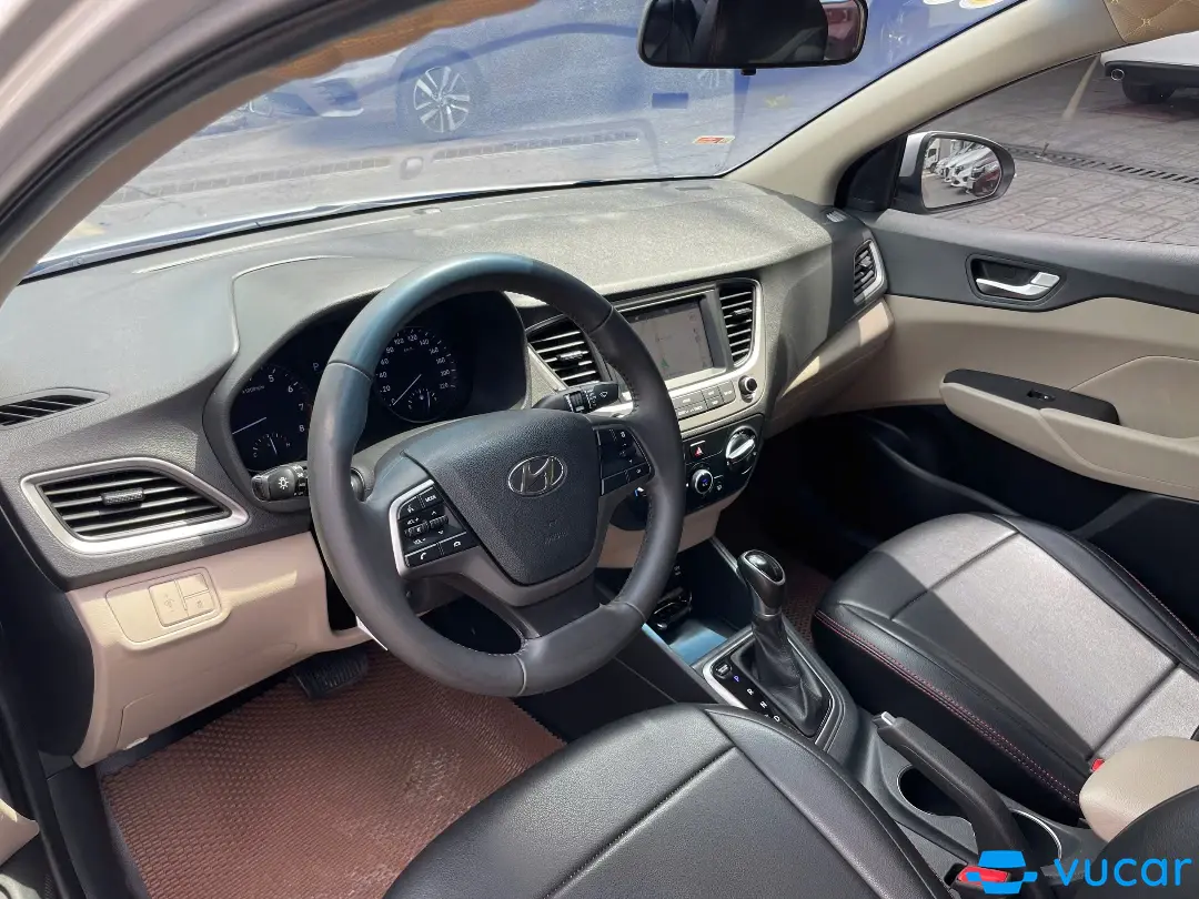 Hyundai Accent 1.4 AT 2019 - Nội thất 4
