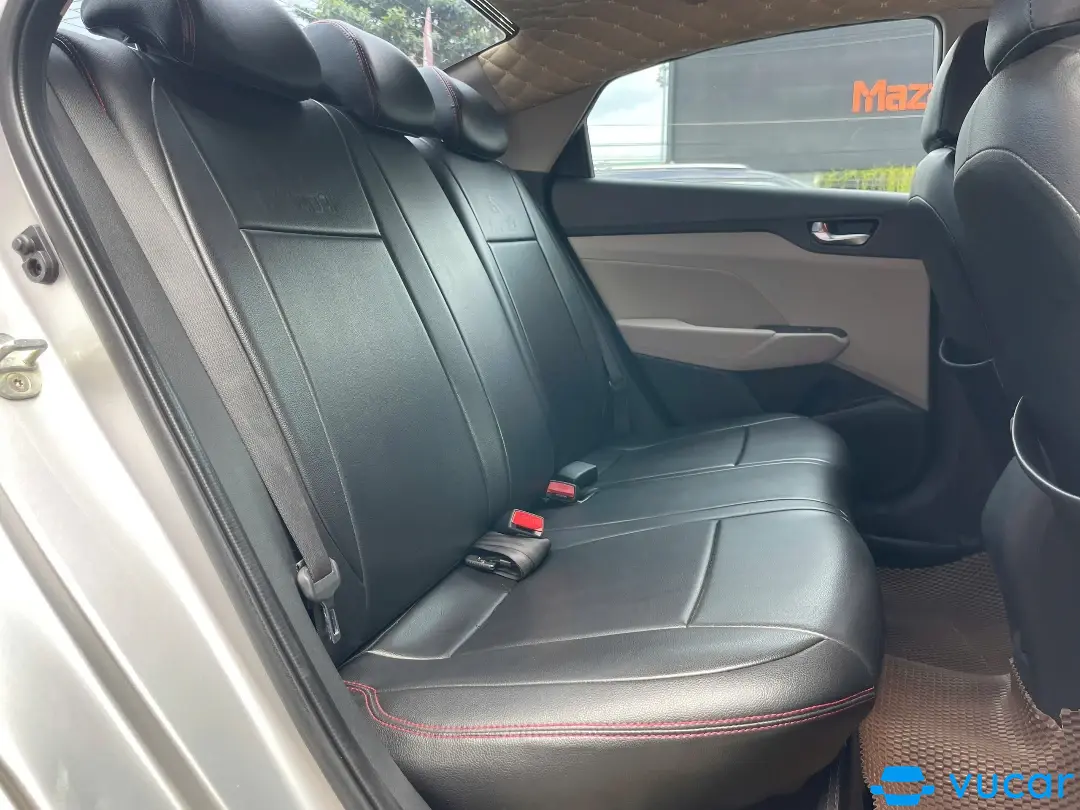 Hyundai Accent 1.4 AT 2019 - Nội thất 5