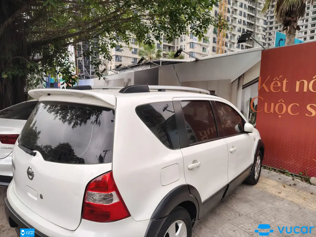 Ảnh xe nissan livina 2010