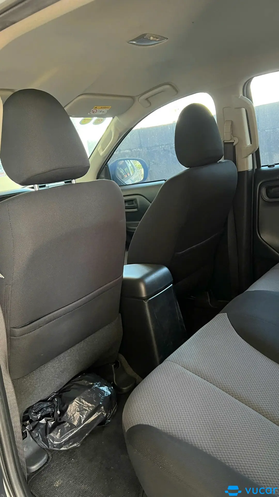 Mitsubishi Triton 4x2 AT 2022 - Nội thất 3