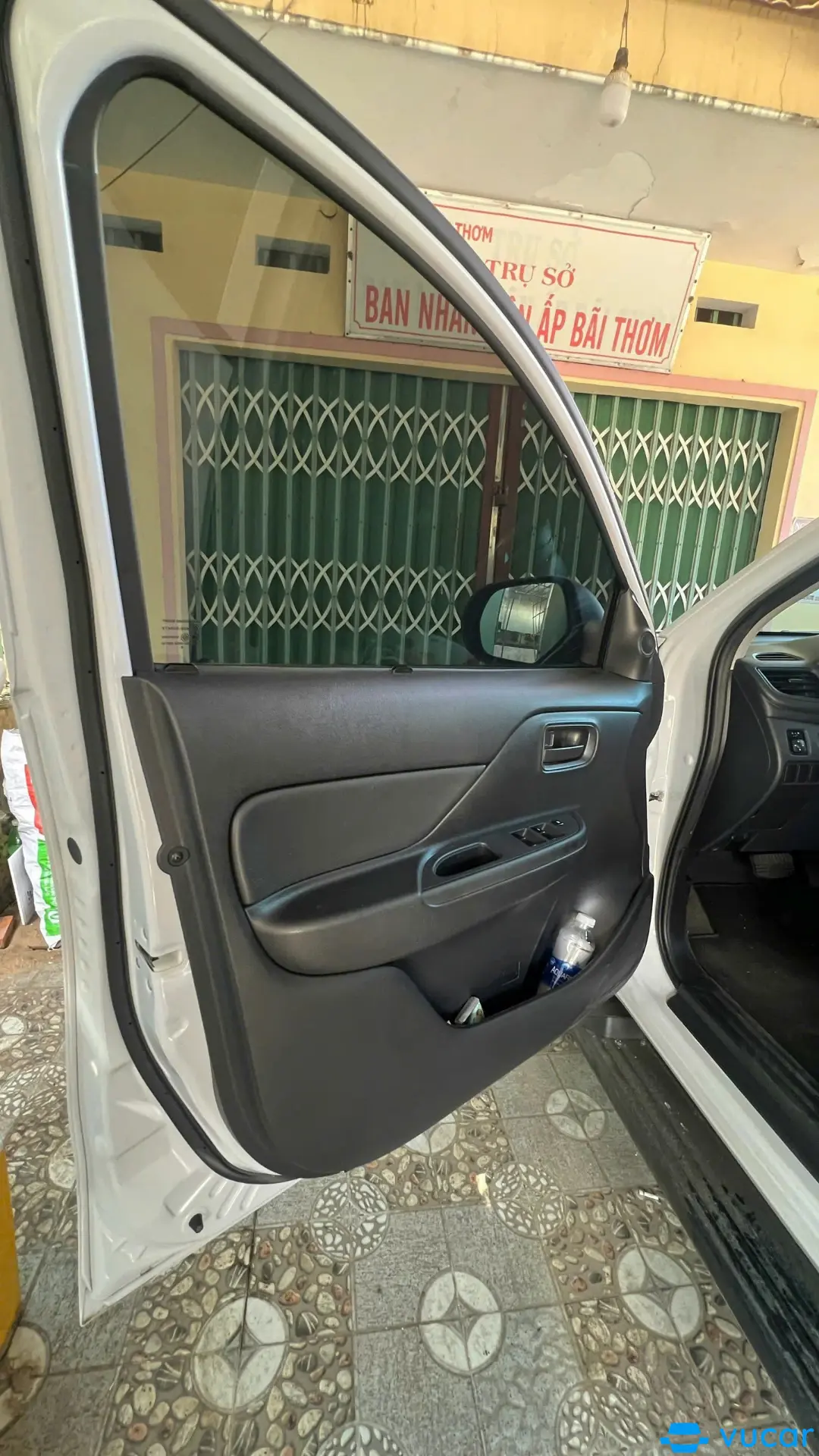 Mitsubishi Triton 4x2 AT 2022 - Nội thất 9