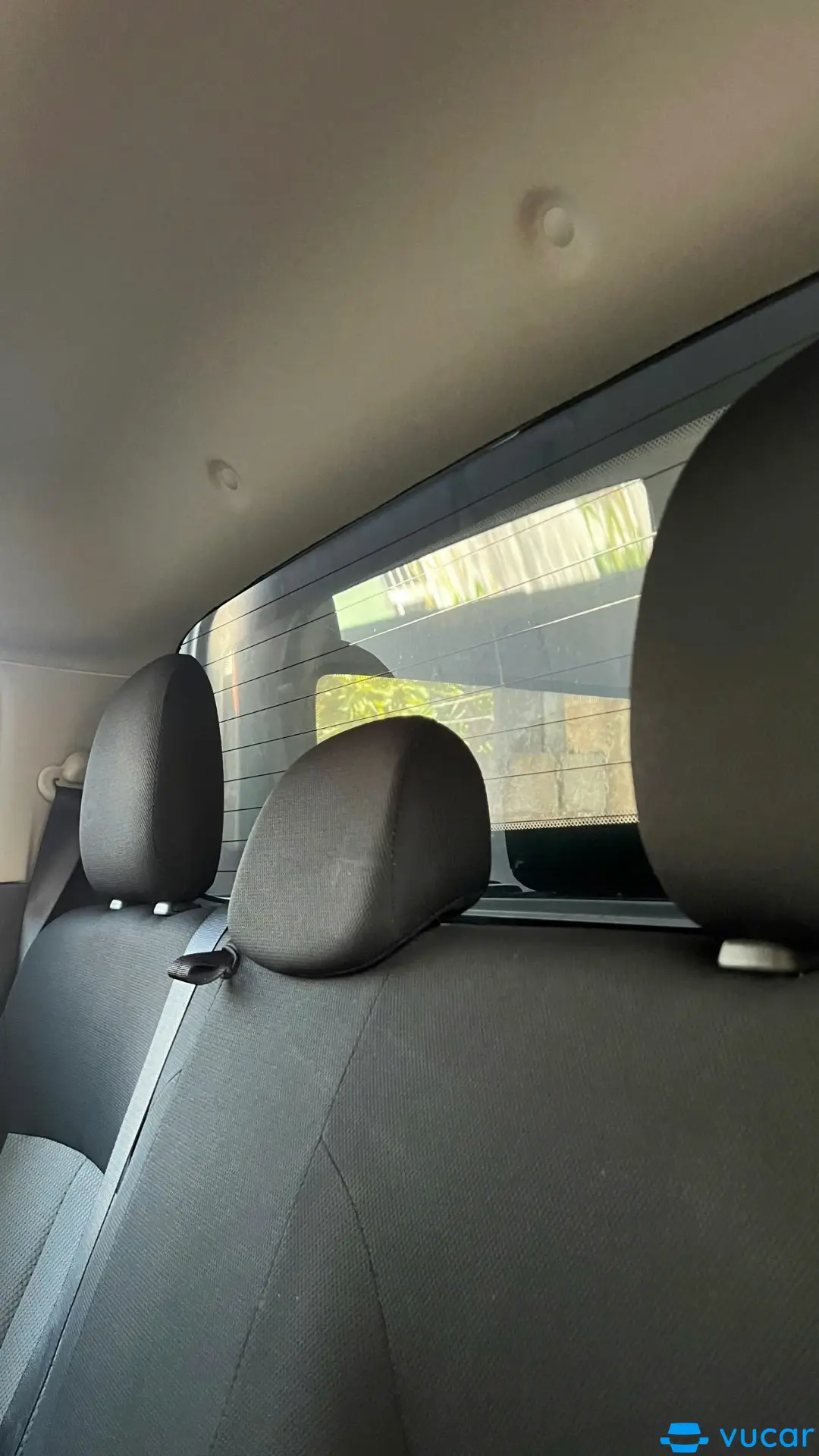 Mitsubishi Triton 4x2 AT 2022 - Nội thất 2