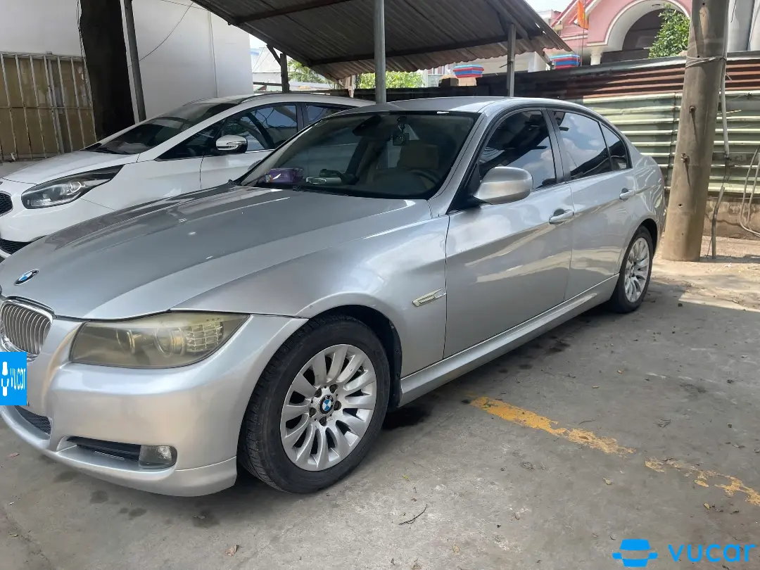 BMW 3 series 320i 2009 - Ngoại thất 1