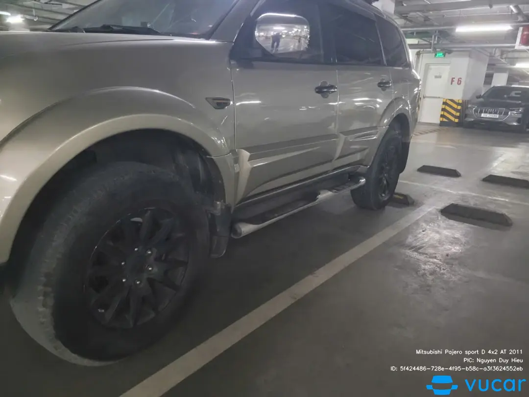 Mitsubishi Pajero sport D 4x2 AT 2011 - Ngoại thất 3