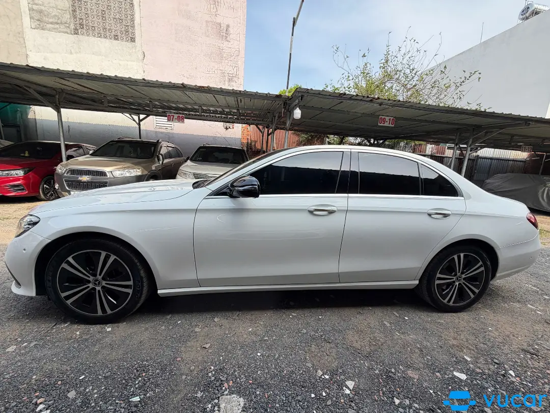 Mercedes-Benz E-Class E 180 2021 - Ngoại thất 8