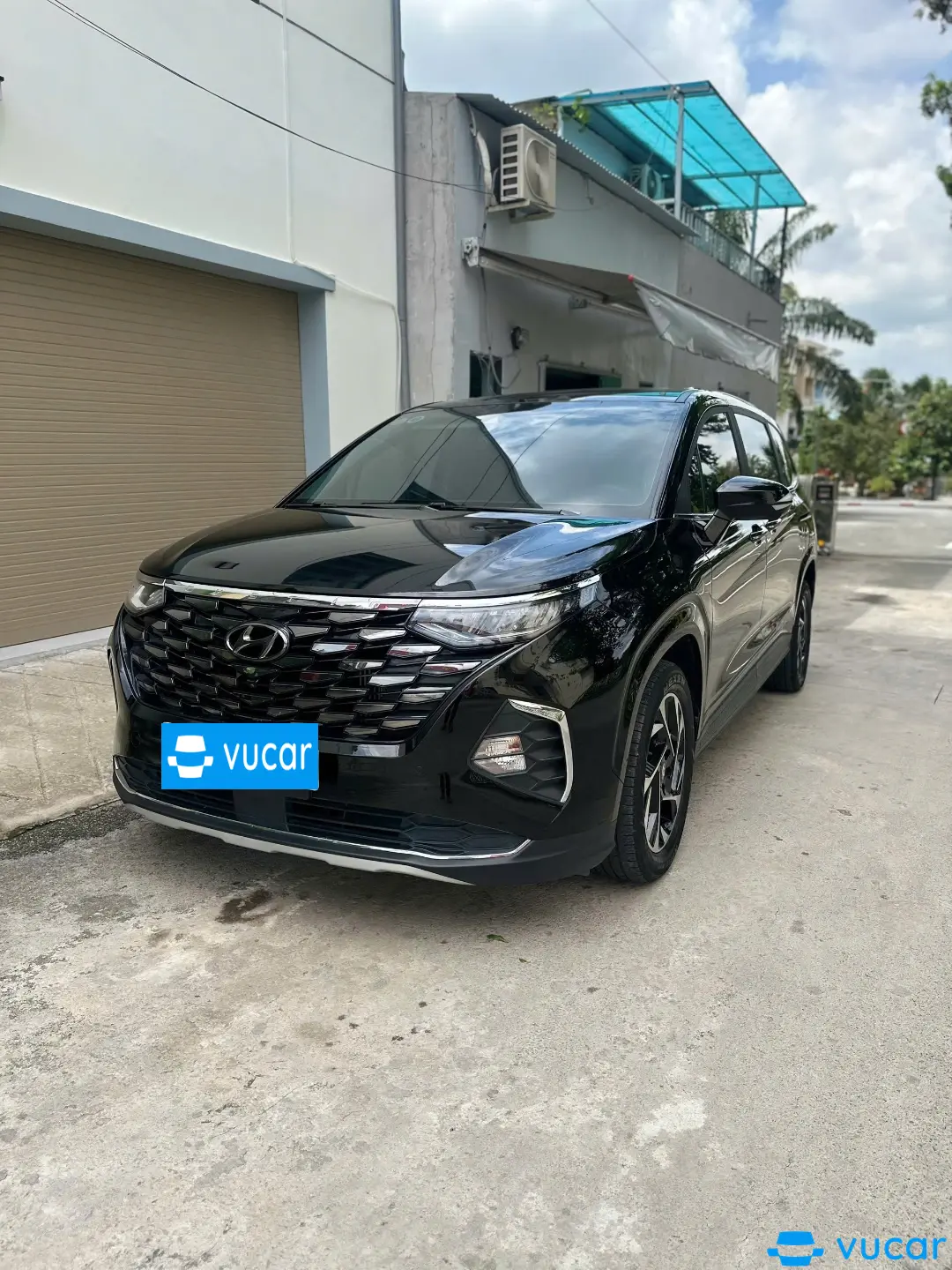 Ảnh xe Hyundai Custin Cao Cấp 2.0 2024 - ảnh 3