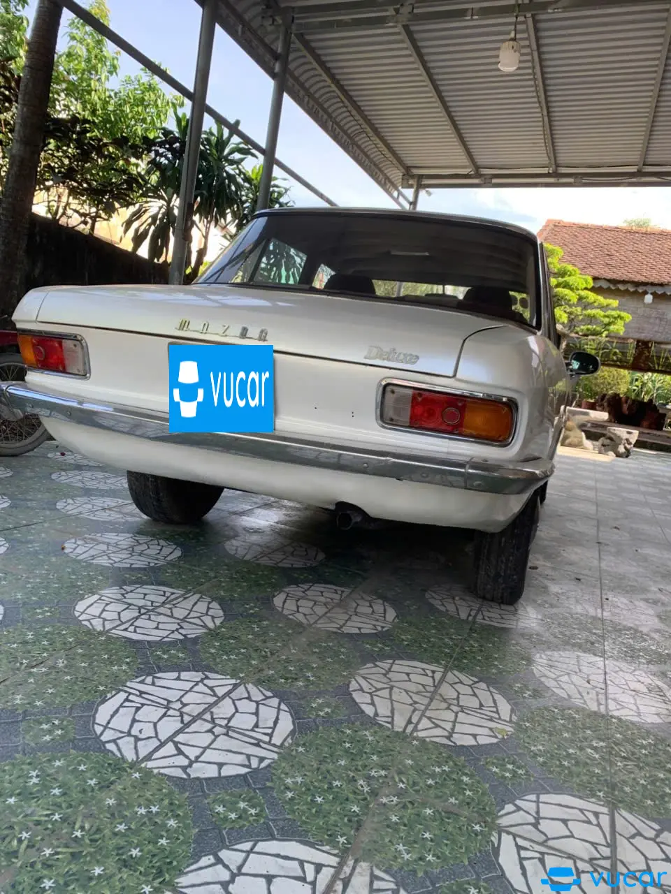 Mazda 1500 1968 - Ngoại thất 4