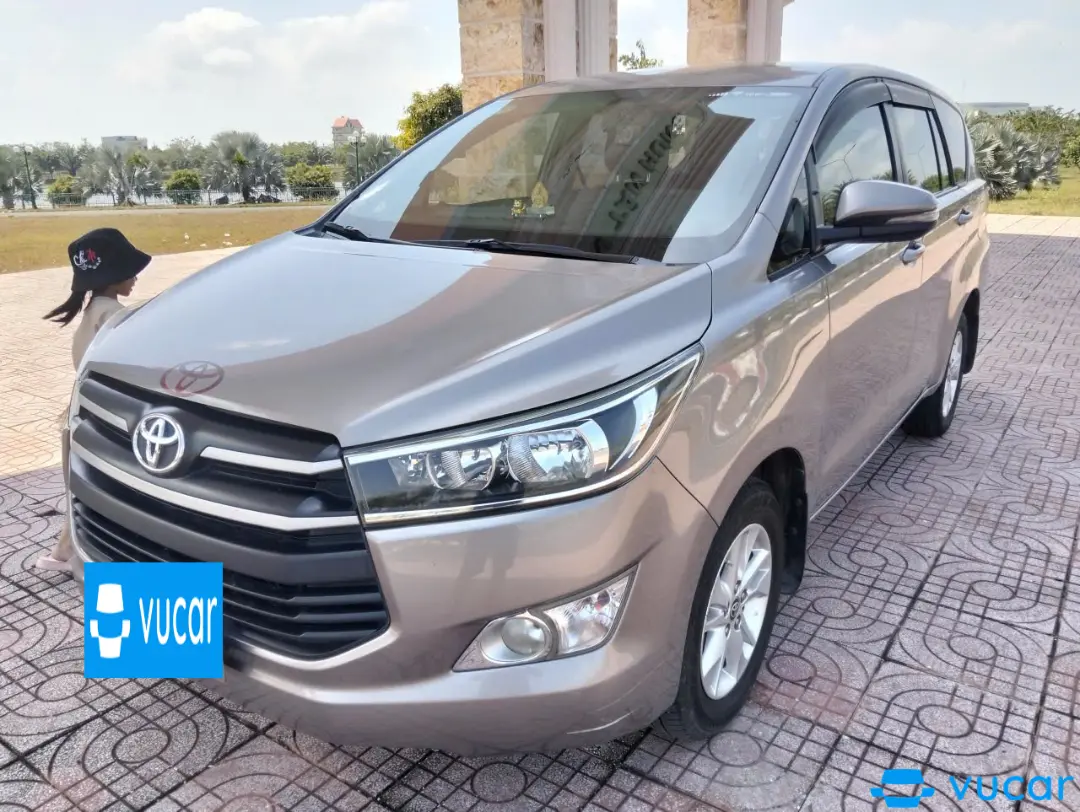 Toyota Innova - Ngoại thất 4