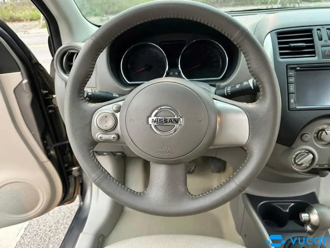 Nissan Sunny XV 2014 - Nội thất 2