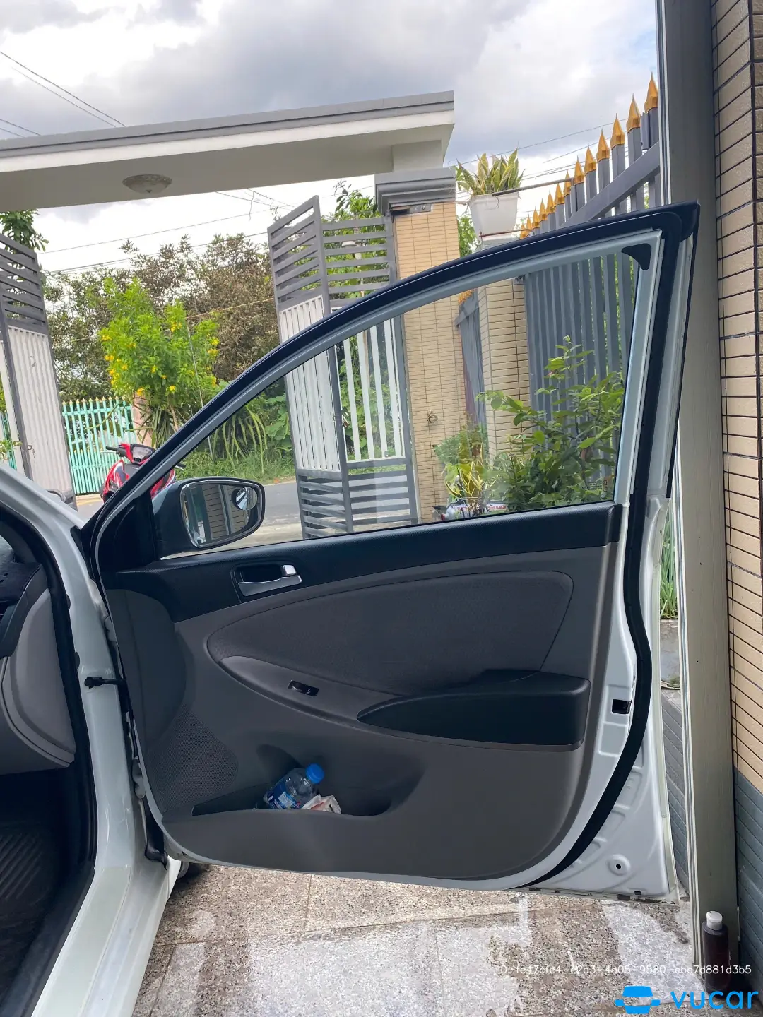 Hyundai Accent 1.4 AT 2014 - Nội thất 12