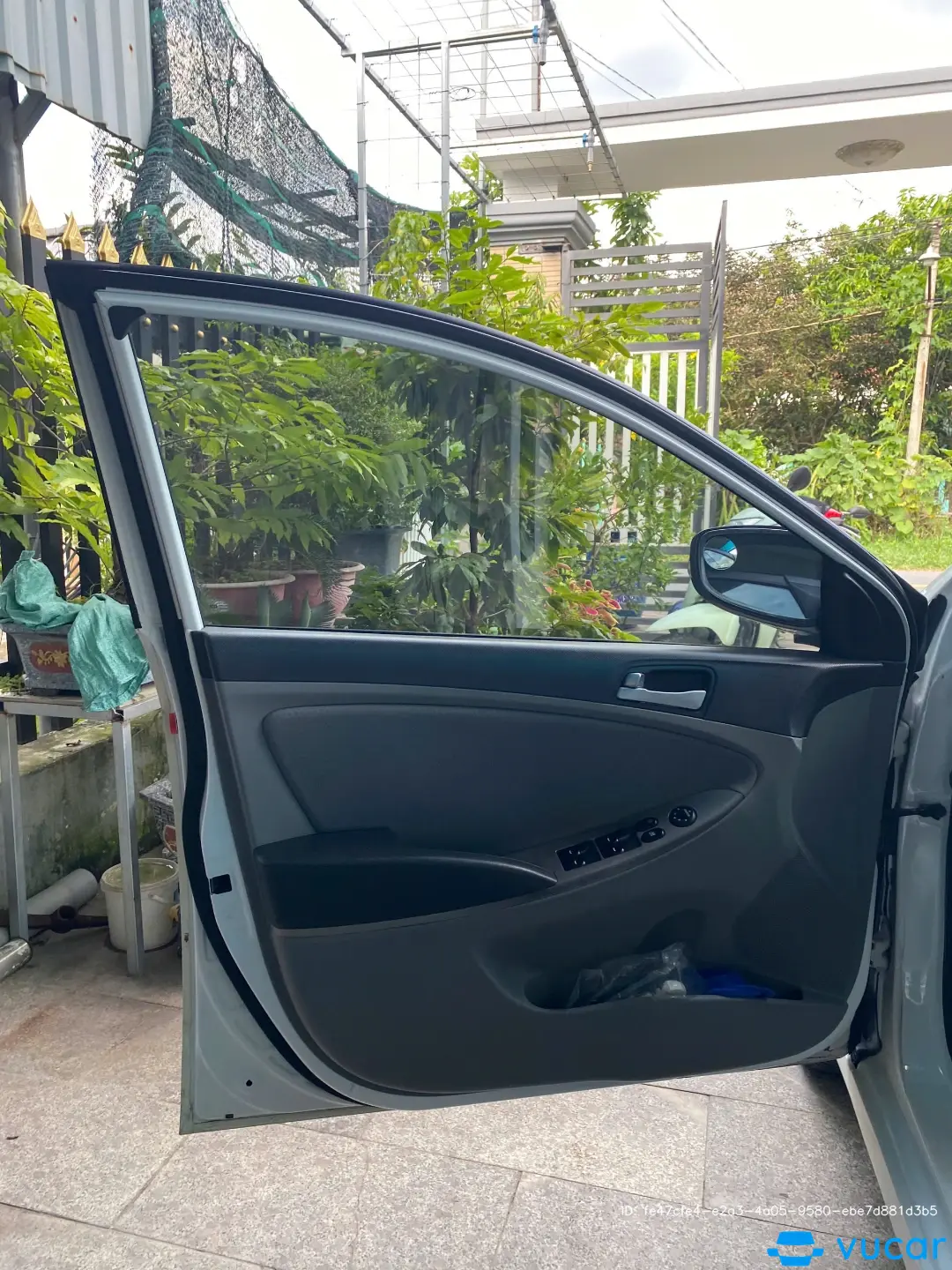 Hyundai Accent 1.4 AT 2014 - Nội thất 9