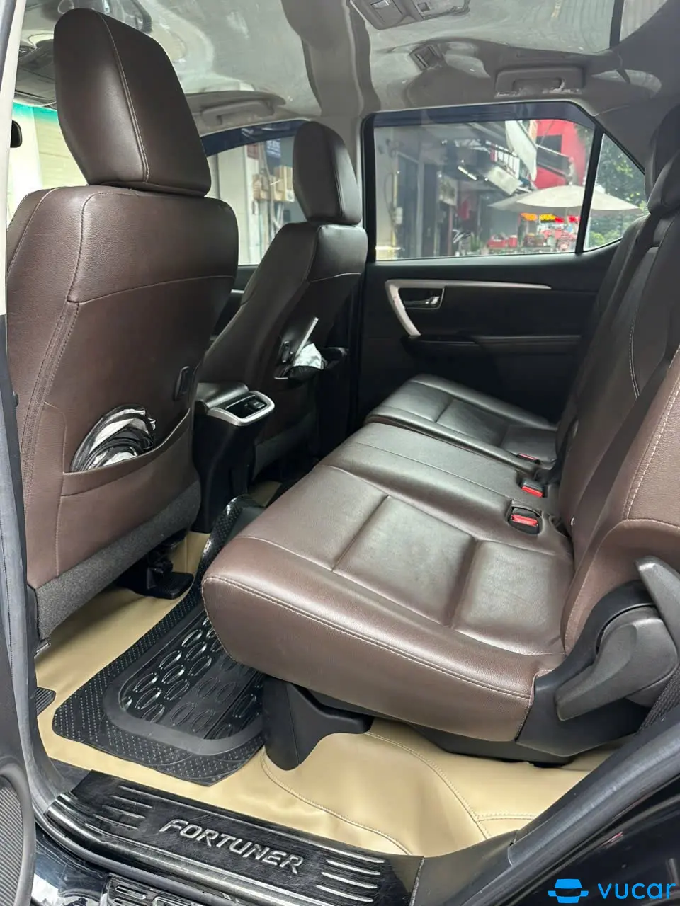 Toyota Fortuner 2019 2.7V 4x2 AT - Nội thất 2