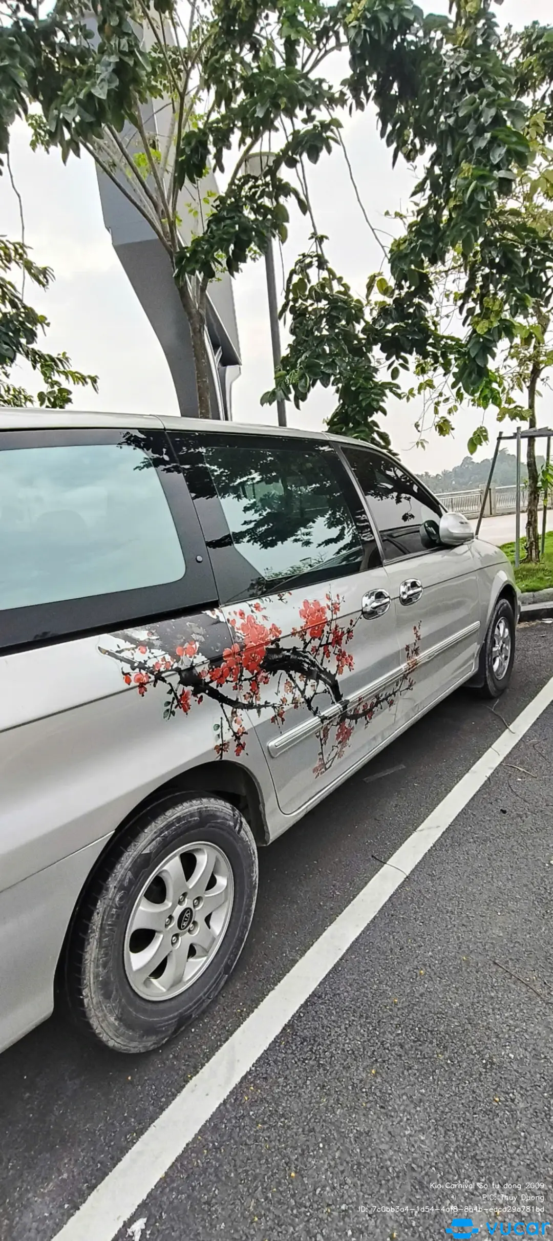 Kia Carnival Số tự động 2009 - Ngoại thất 31