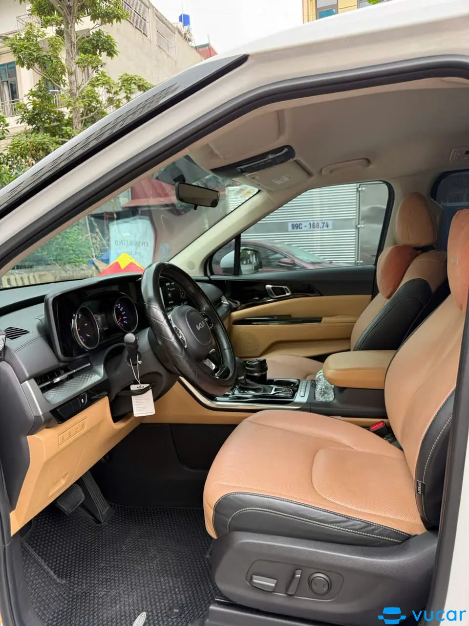 Kia Carnival 2.2D Luxury 2022 - Nội thất 6
