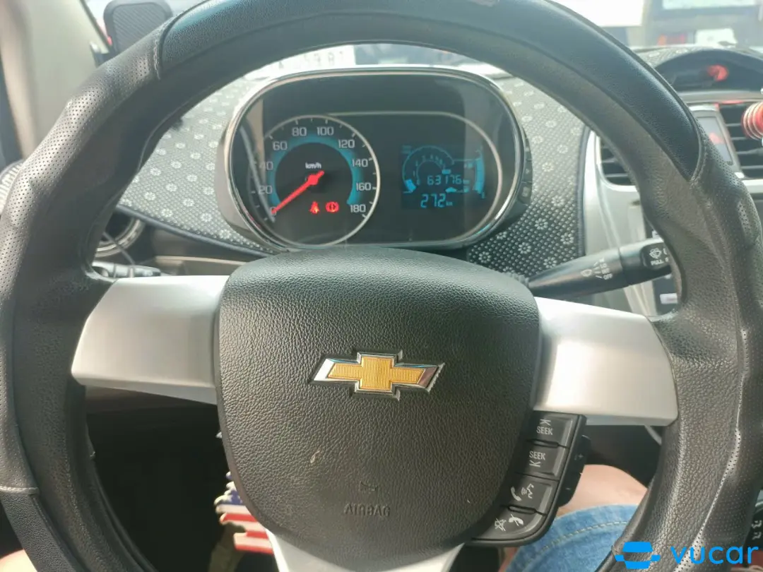 Chevrolet Spark 1.2 2018 - Nội thất 2