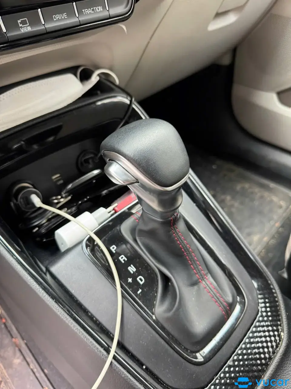 Kia Sonet Premium 1.5 AT 2022 - Nội thất 11