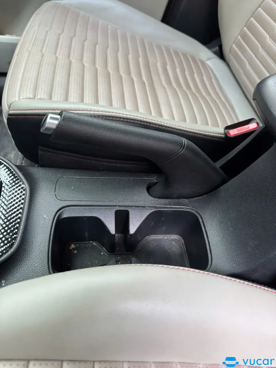 Kia Sonet Premium 1.5 AT 2022 - Nội thất 8