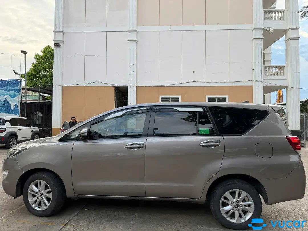 Toyota Innova 2.0E 2018 - Ngoại thất 1