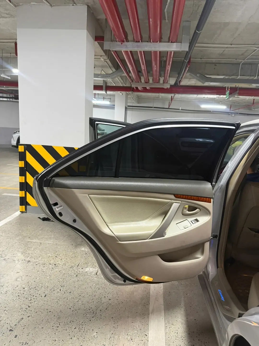 Toyota Camry 2.0E 2010 - Ngoại thất 5