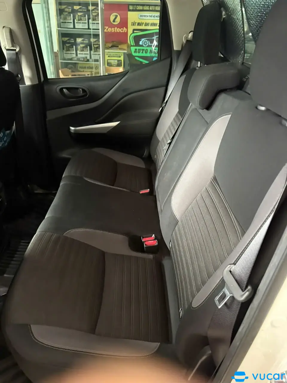 Nissan Navara EL 2.3 AT 2WD 2024 - Nội thất 3