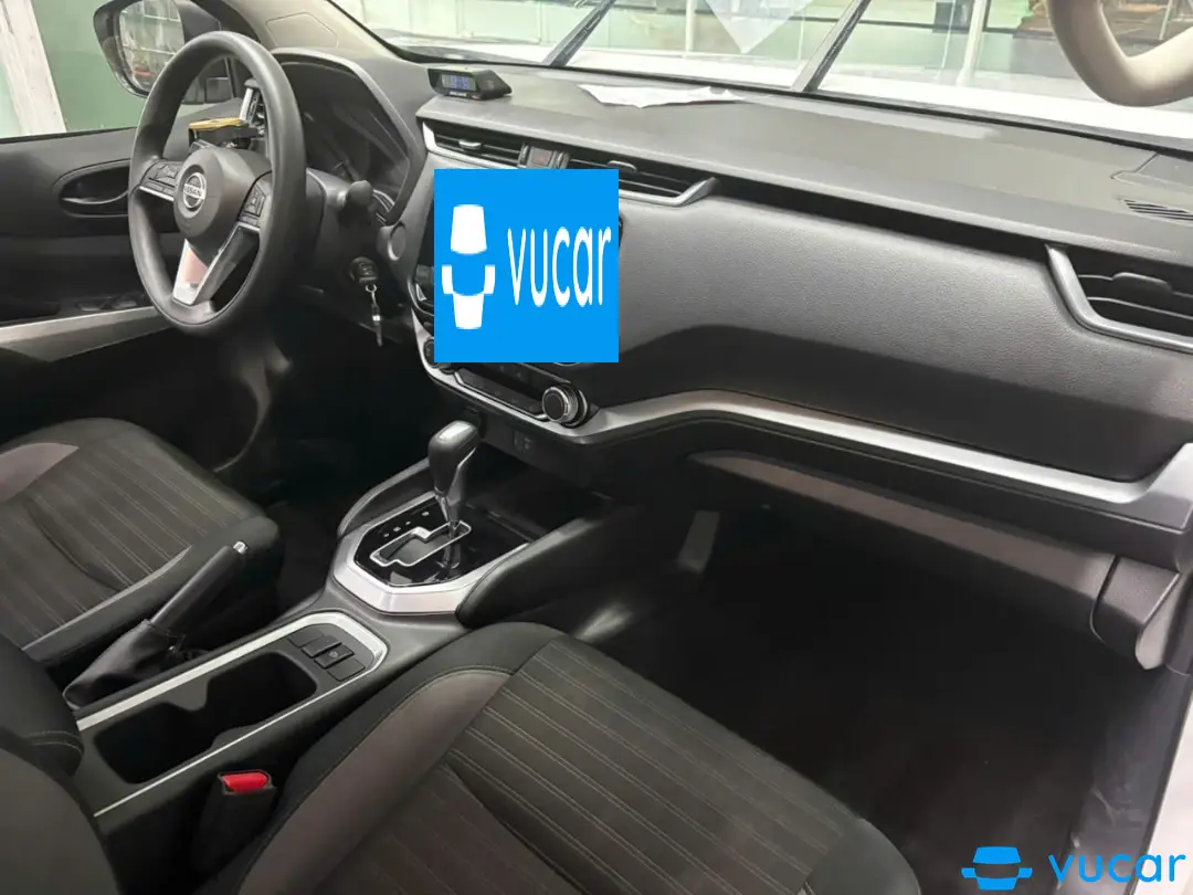 Nissan Navara EL 2.3 AT 2WD 2024 - Nội thất 6