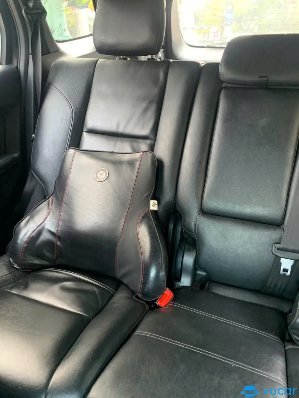 Ford Everest Titanium 2.0L 4x2 AT 2019 - Nội thất 1