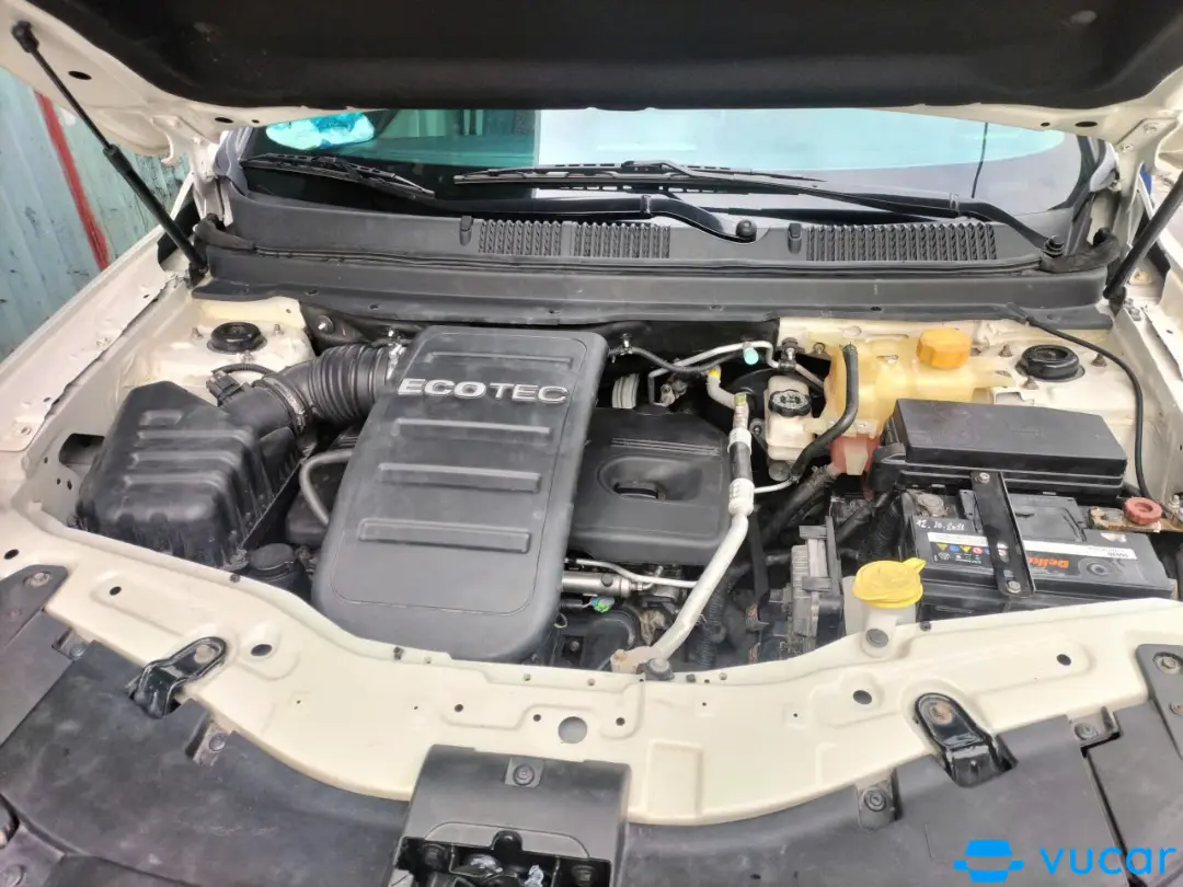 Chevrolet Captiva 2014 LTZ 2.4 AT - Khoang động cơ 1
