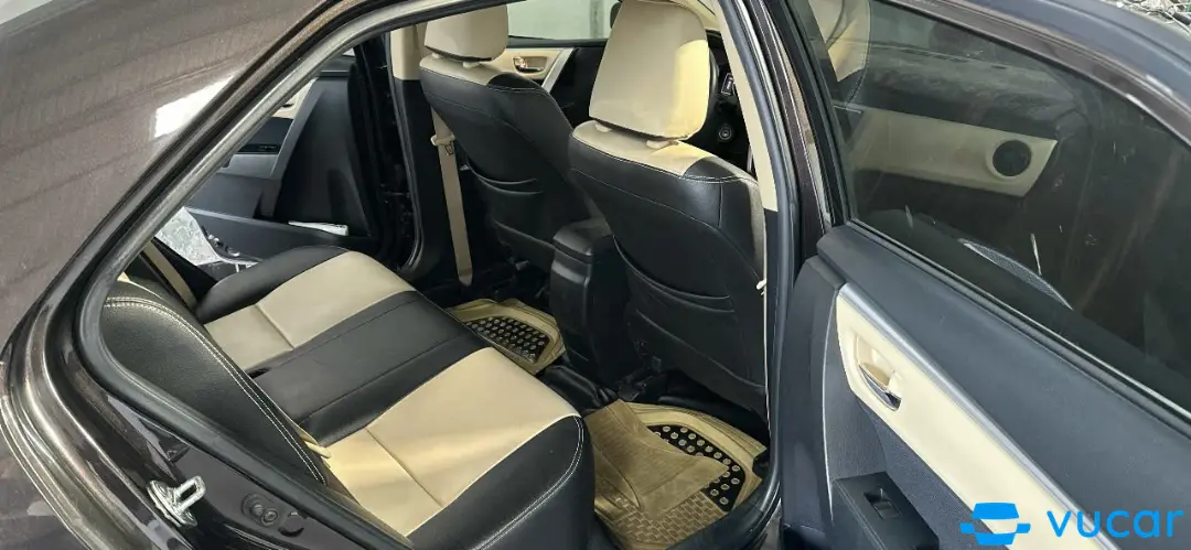 Toyota Corolla altis 1.8E AT 2017 - Nội thất 4