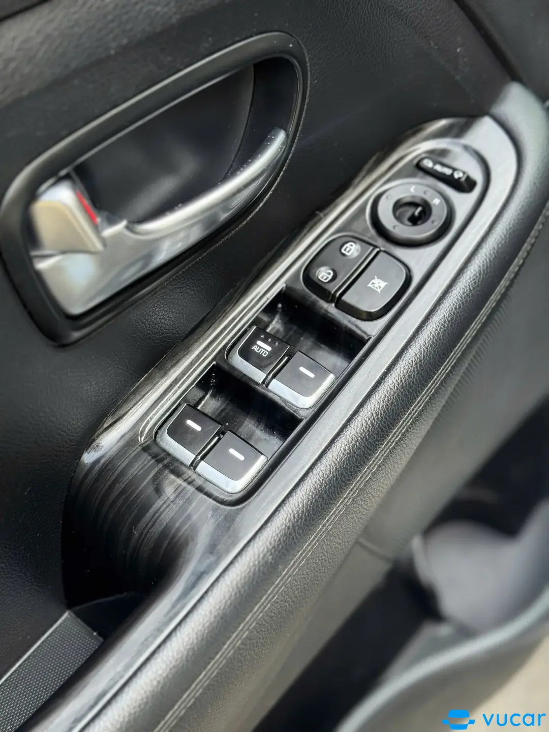 Kia Rondo GAT 2016 - Nội thất 12