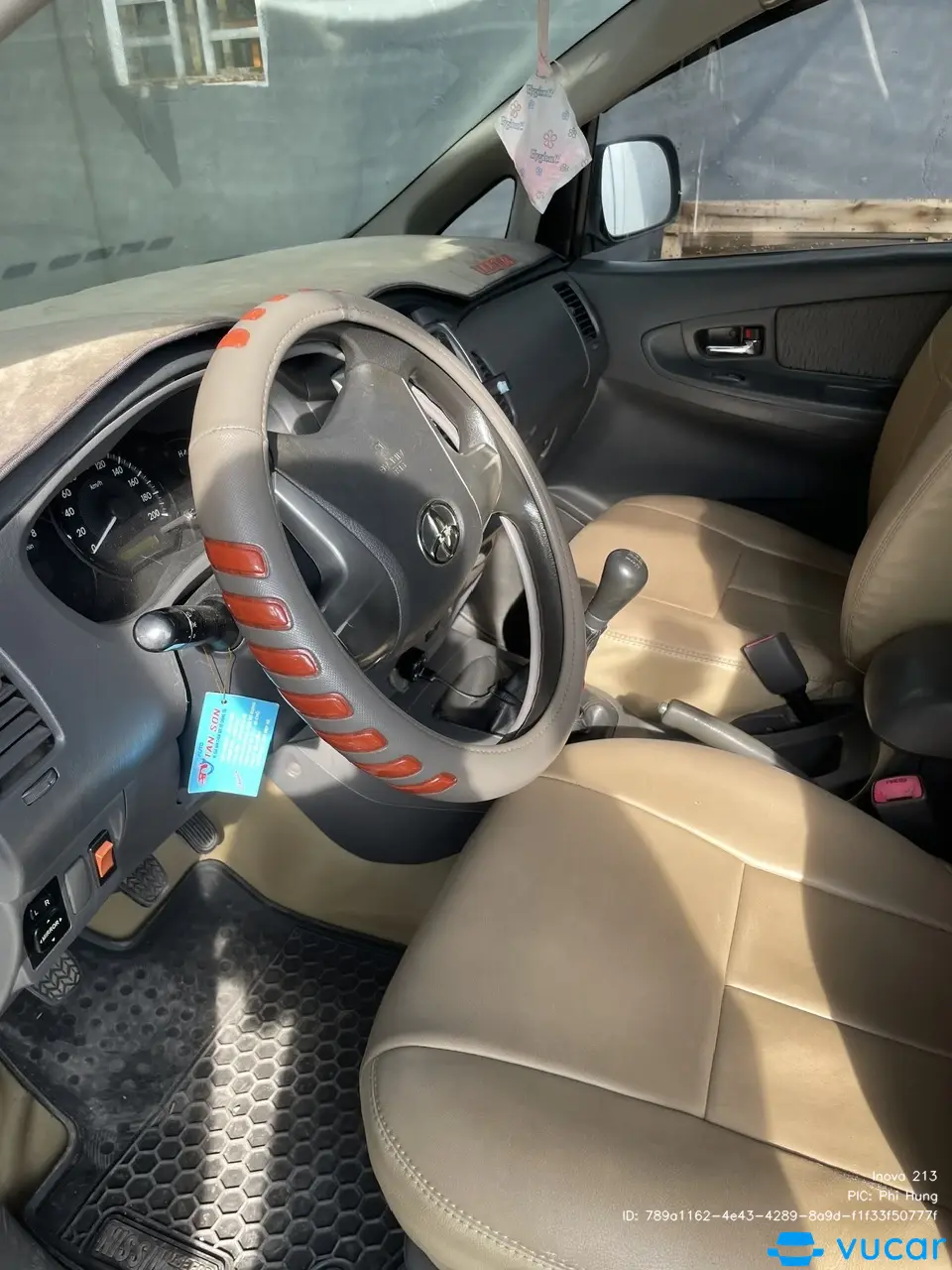 Toyota Innova 2.0E 2013 - Nội thất 2