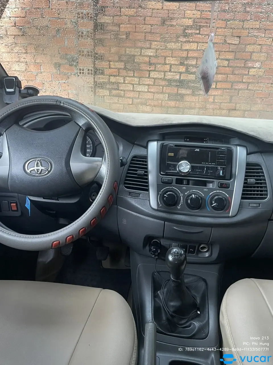 Toyota Innova 2.0E 2013 - Nội thất 4