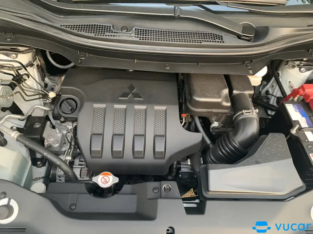 Mitsubishi Xpander 1.5 MT 2022 - Khoang động cơ 2