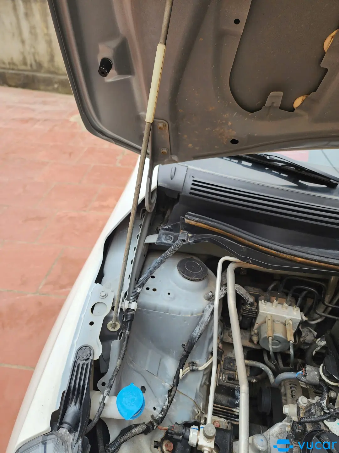 Toyota Wigo E 1.2 MT 2023 - Khoang động cơ 4