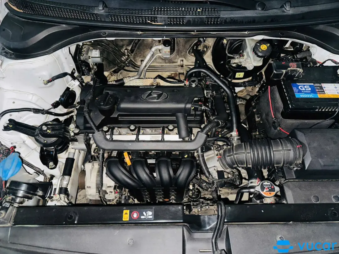 Hyundai Accent 1.4 MT Tiêu Chuẩn 2021 - Khoang động cơ 1