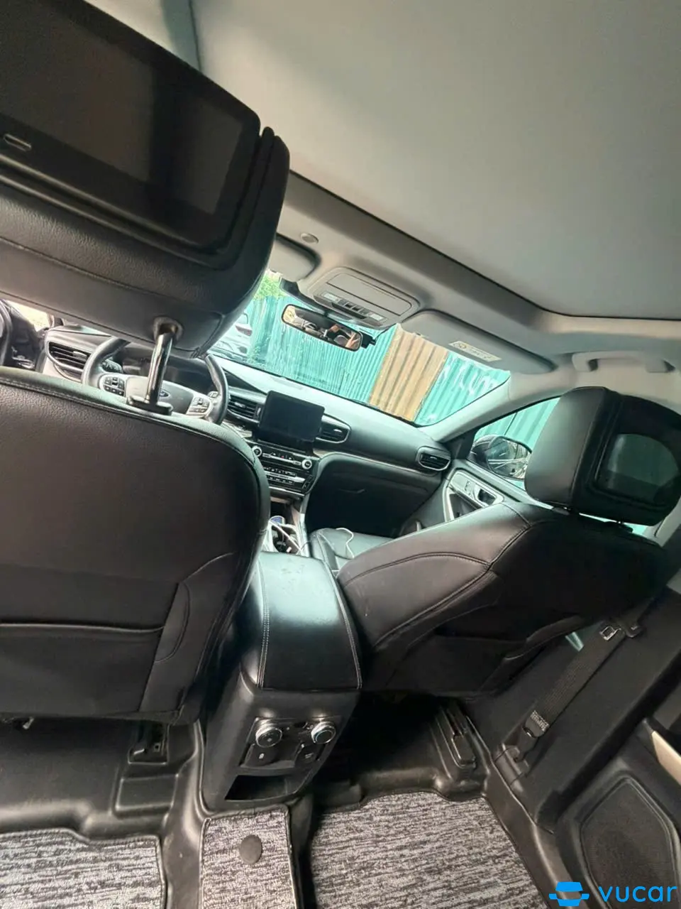 Ford Explorer 2021 - Nội thất 1