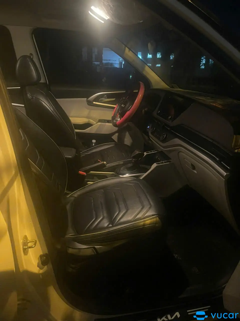 Kia Carens 1.5G IVT 2023 - Nội thất 2