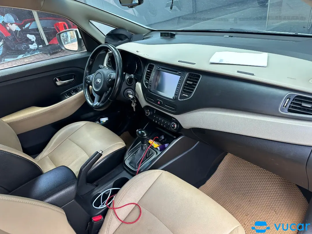 Kia Rondo GAT 2017 - Nội thất 3