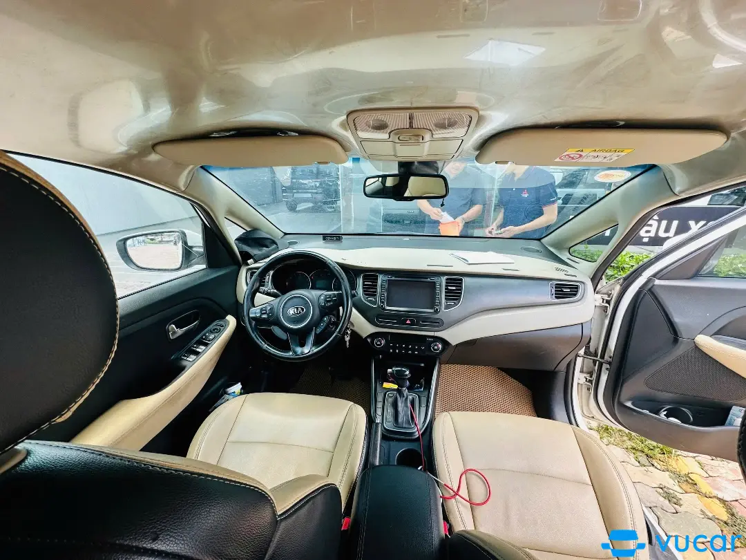 Kia Rondo GAT 2017 - Nội thất 4
