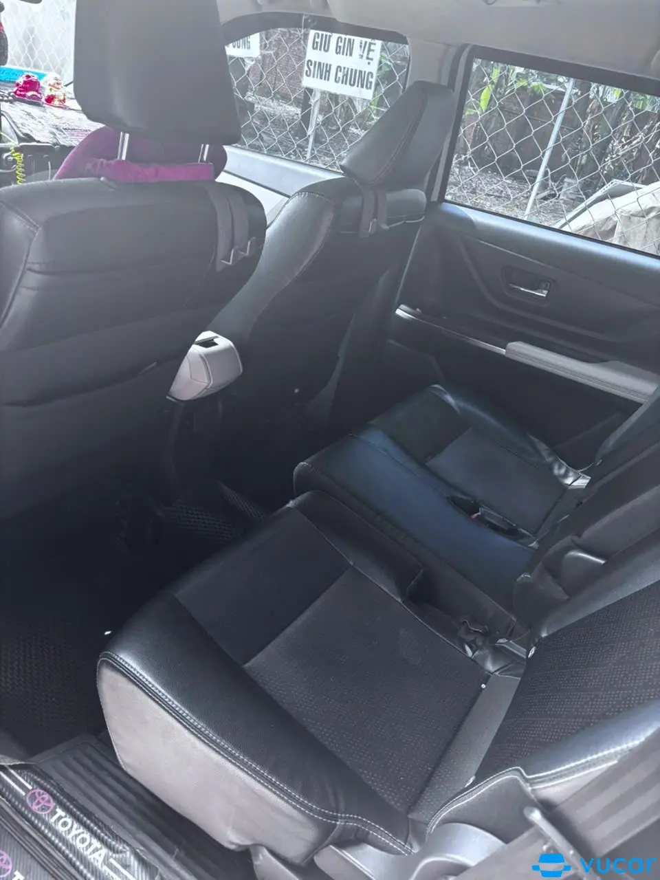 Toyota Veloz Cross 1.5 CVT 2023 - Nội thất 4